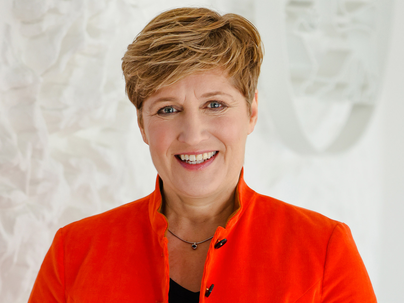 Portrait von Nicole Razavi; Ministerin für Landesentwicklung und Wohnen, Baden-Württemberg