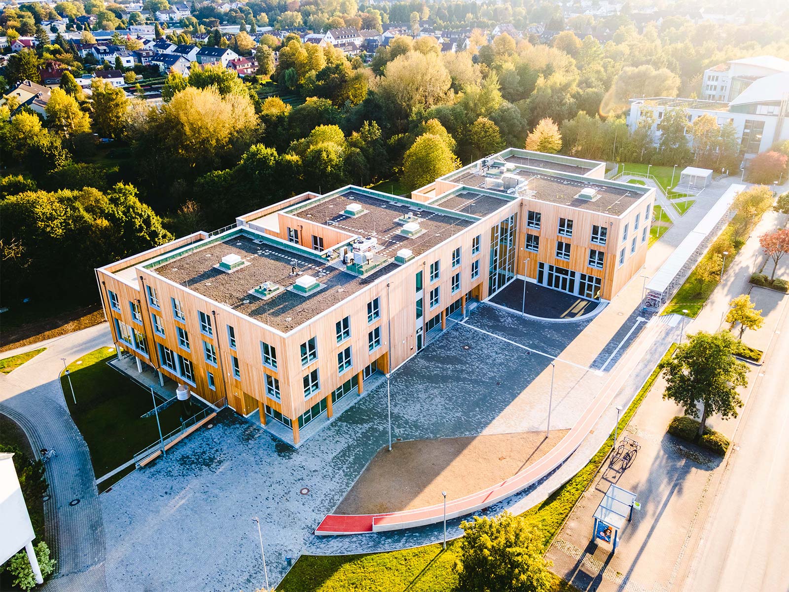 Der Neubau der Universität Witten / Herdecke aus der Luftperspektive