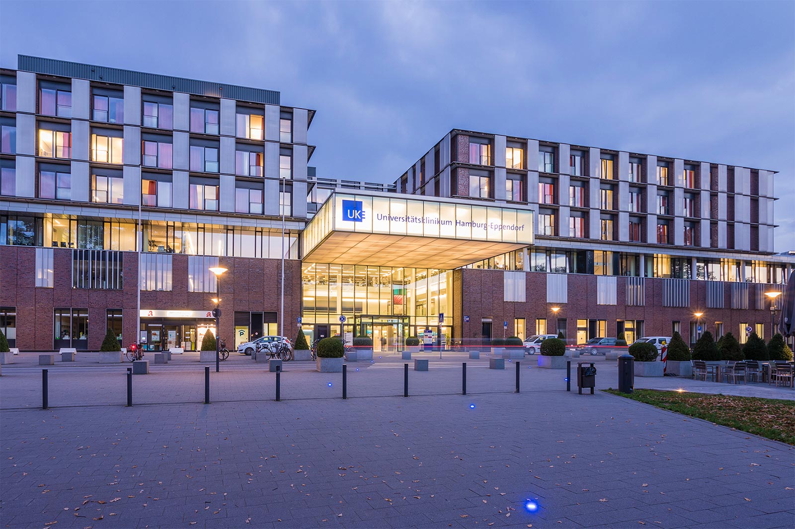 Hauptgebäude der Martini-Klinik in Hamburg. Es ist ein Gebäude des gesamten Neubaus.