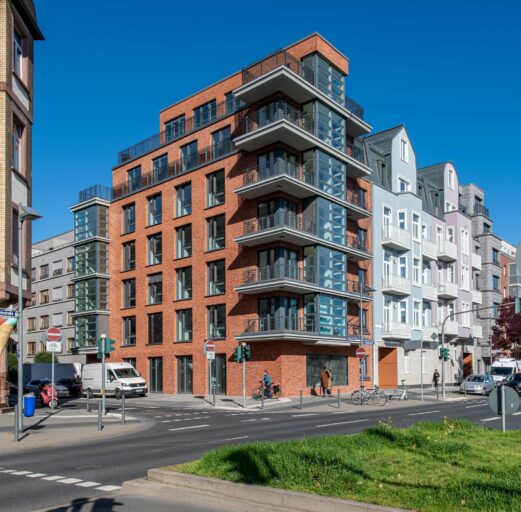 neubau mit roter Klinkerfassade in der Sonnemannstraße Frankfurt.