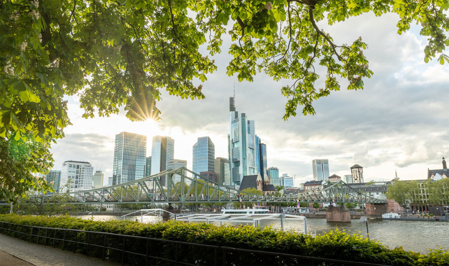 Hessen im Wandel – zwischen Metropole und Land