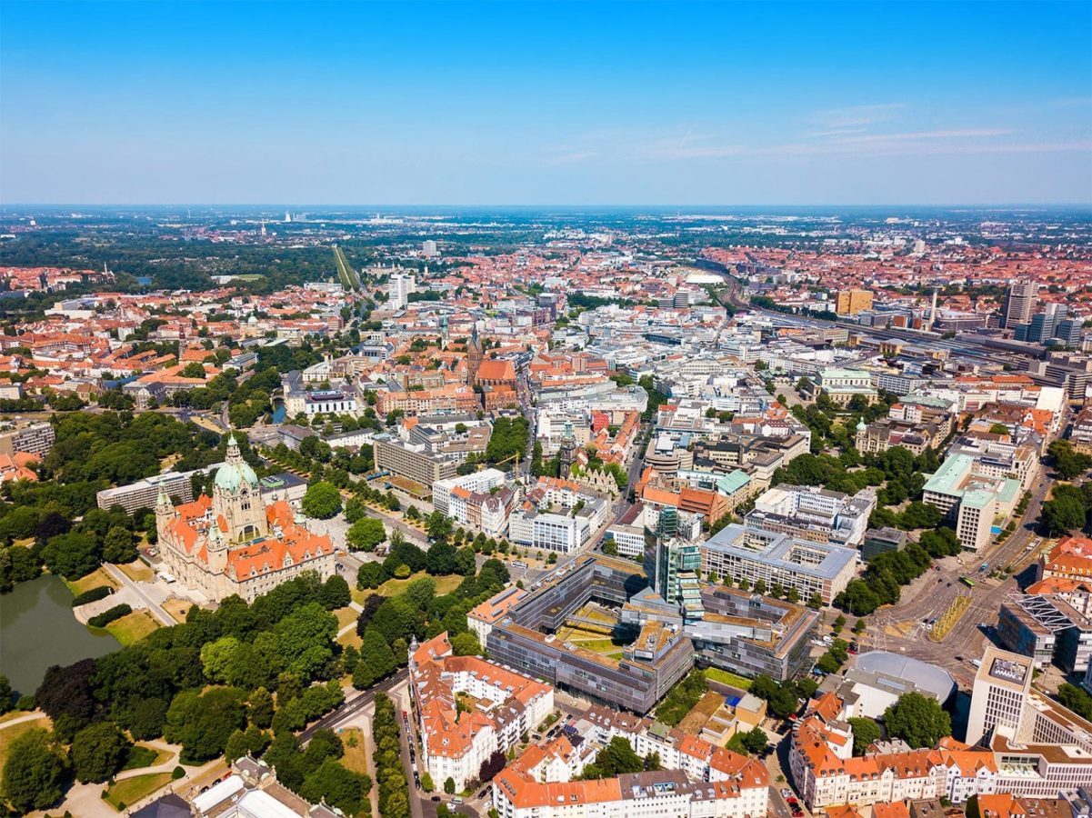 Städteentwicklung in Niedersachsen: Luftaufnahme der Landeshauptstadt Hannover