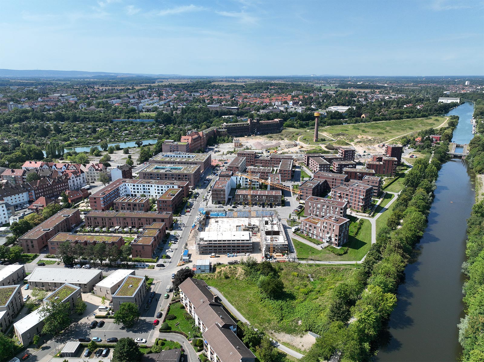 Luftbild des 1. Bauabschnitts der Wasserstadt Limmer